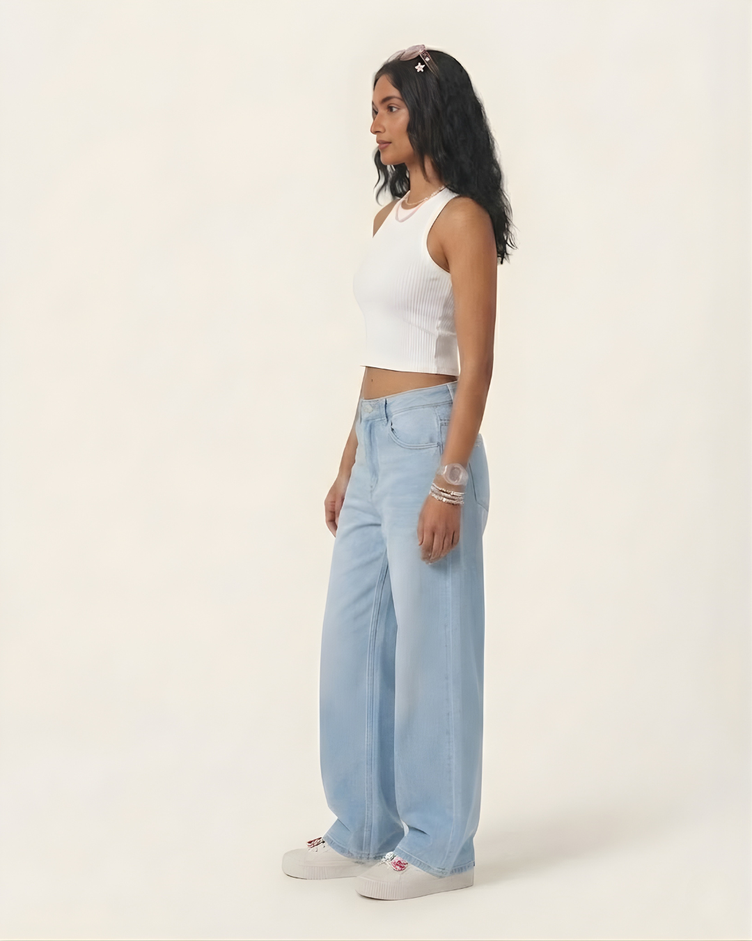 Caudra High-Waisted Light Blue Wide-Leg Jeans.