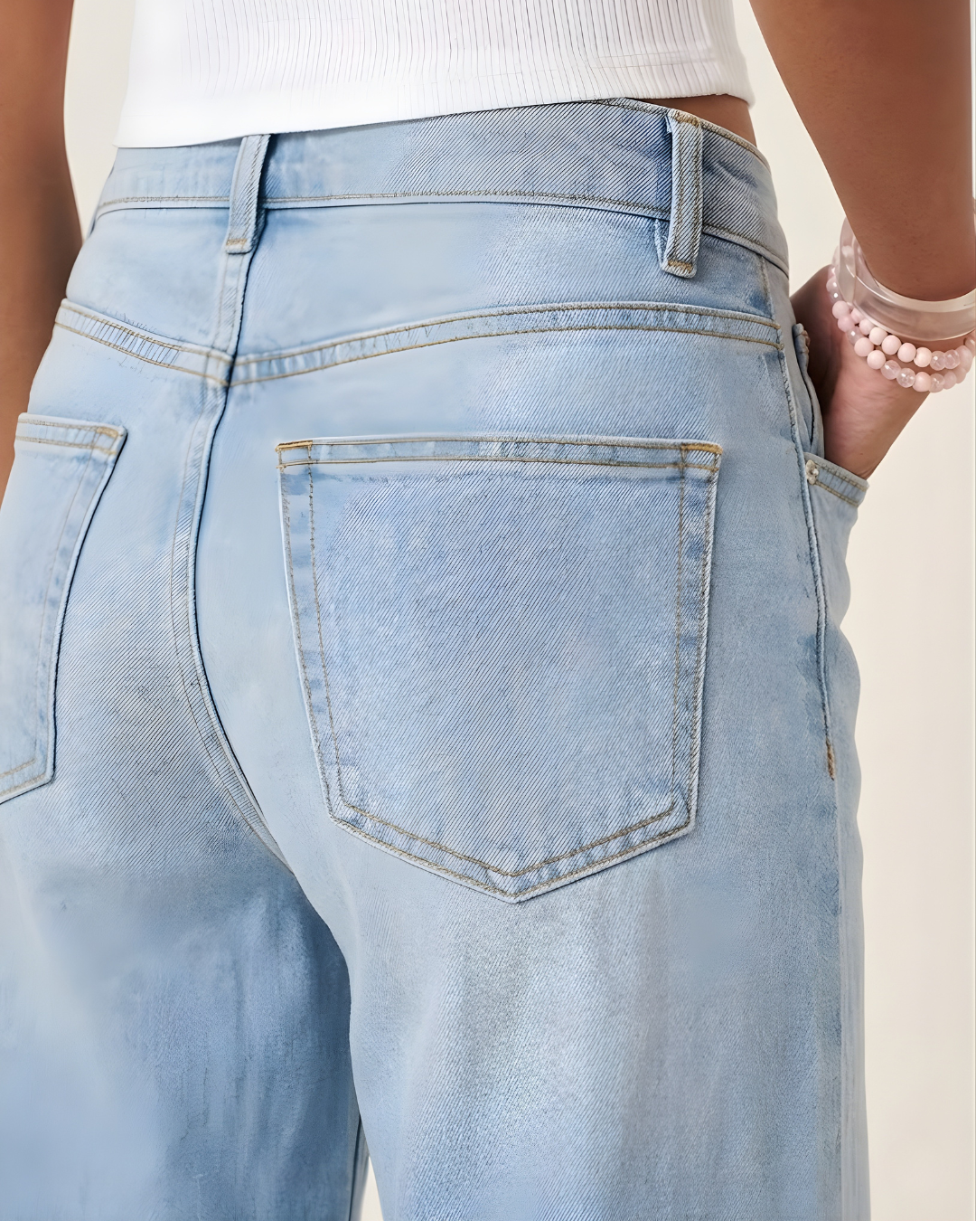 Caudra High-Waisted Light Blue Wide-Leg Jeans.