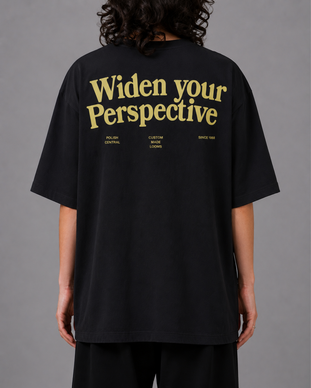 Widen your perspective Oversized Tee