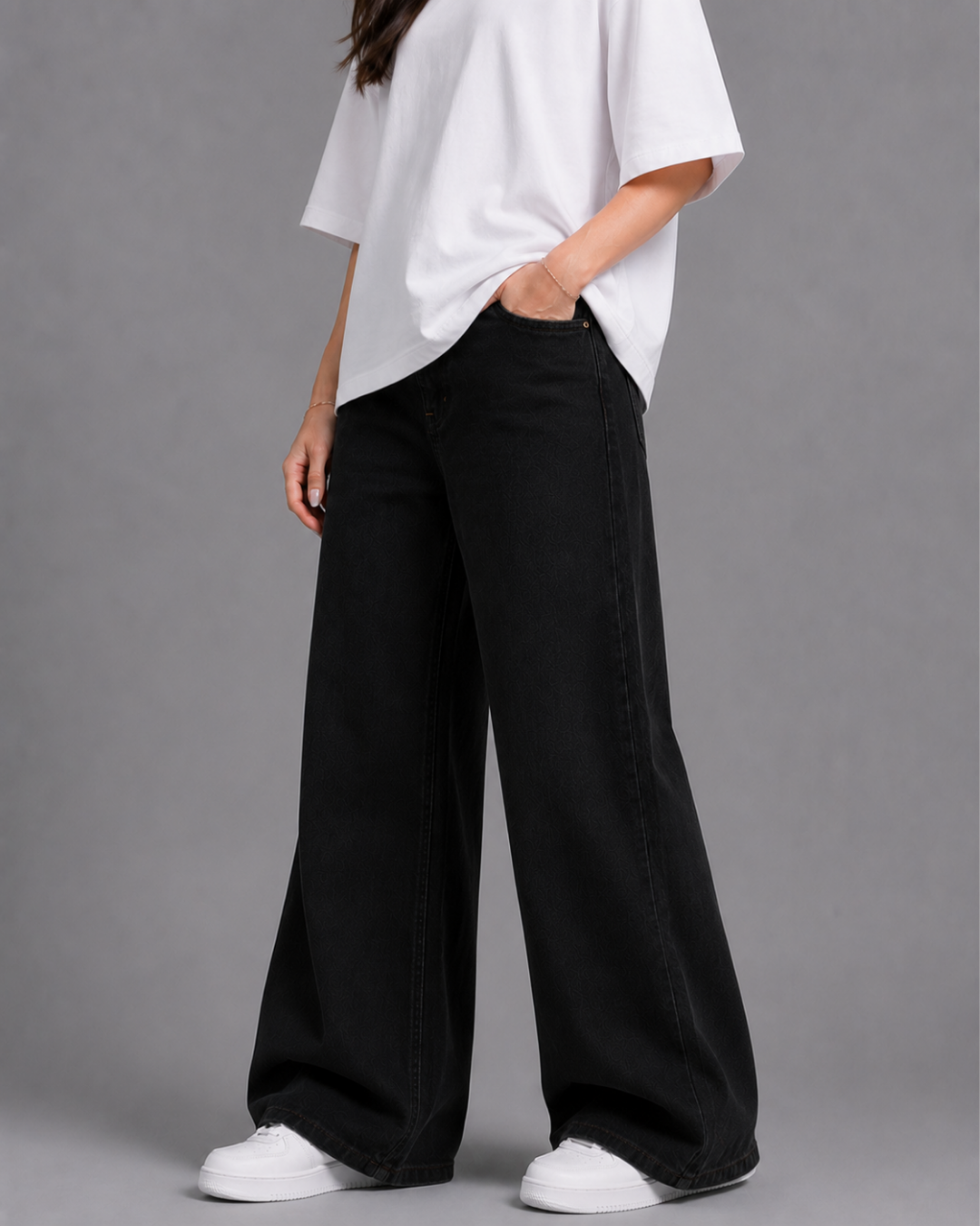 Caudra Black High-Waist Wide-Leg Jeans.