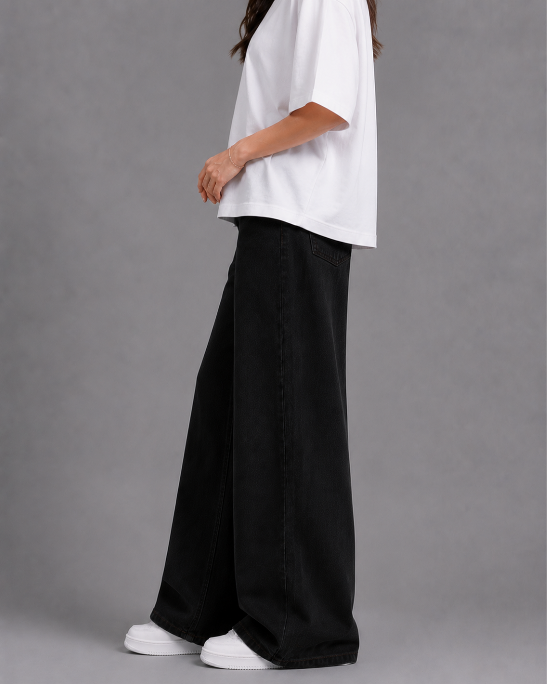 Caudra Black High-Waist Wide-Leg Jeans.