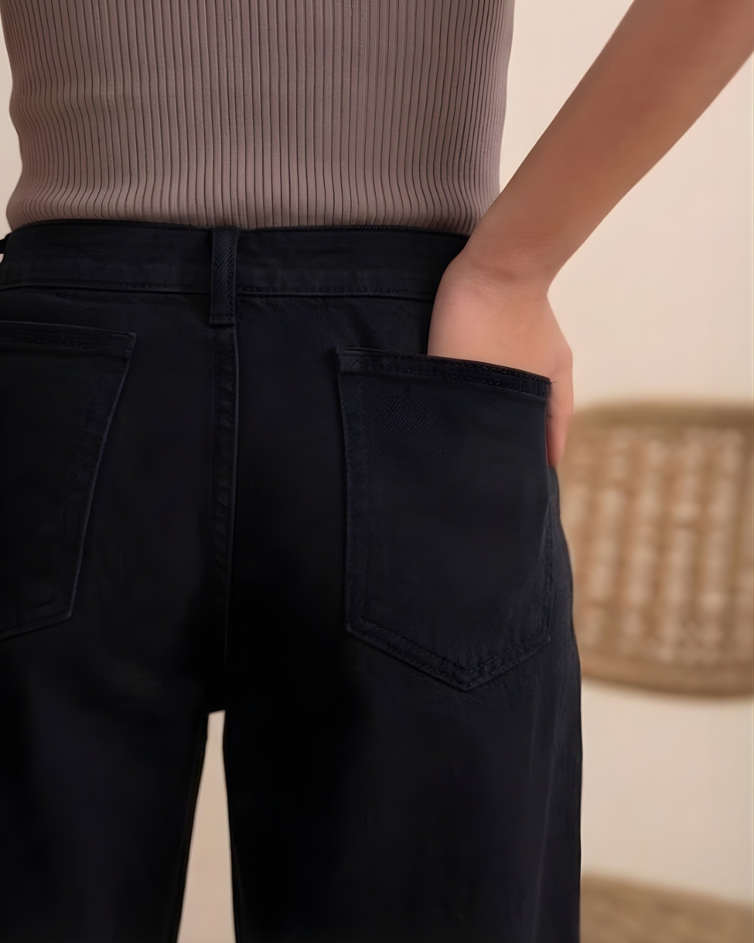 Caudra Black High-Waist Wide-Leg Jeans.