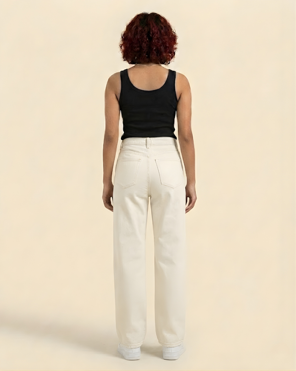 Caudra White High-Waist Loose Straight Jeans.