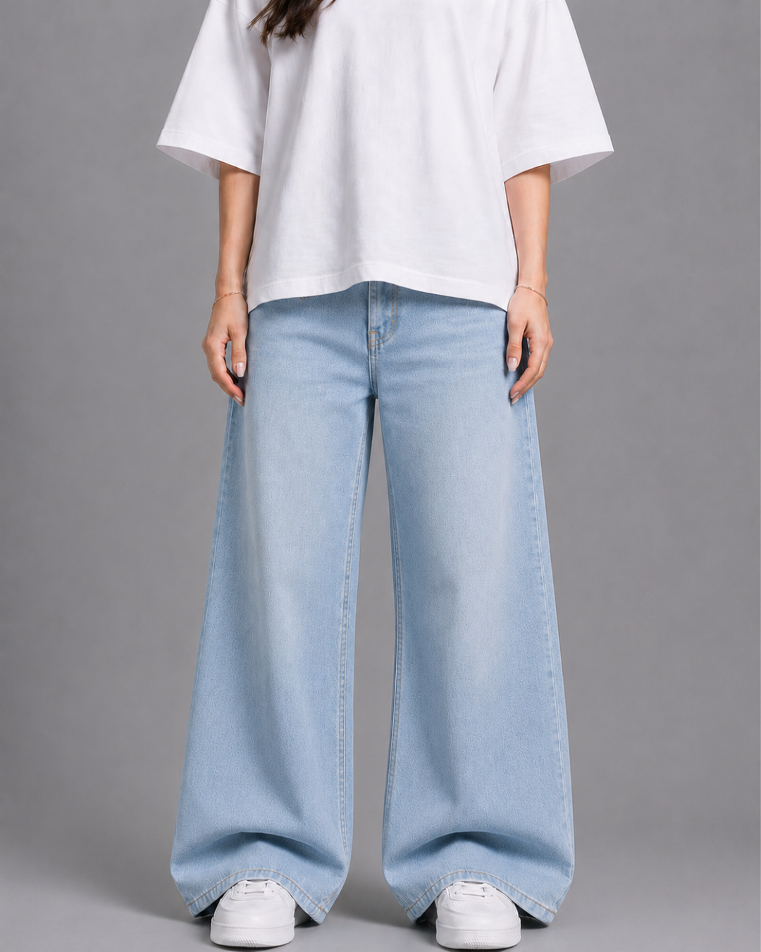 Caudra High-Waisted Light Blue Wide-Leg Jeans.