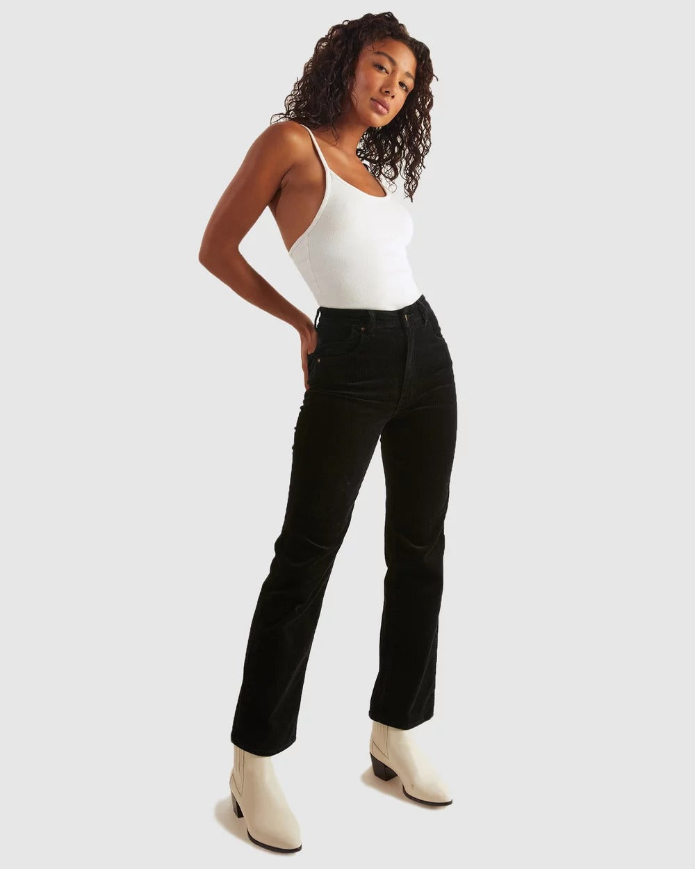 Loose Straight Jeans