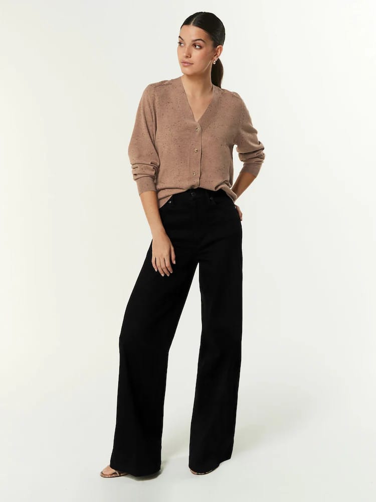 Black High-Waist Wide-Leg Jeans.